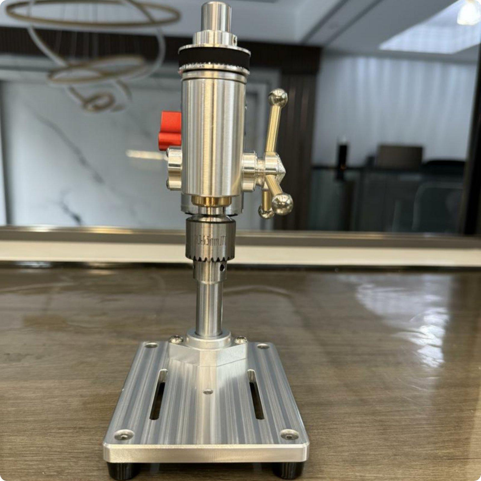 Precyzyjna wiertarka stołowa o – Drill Press recenzja i cena
